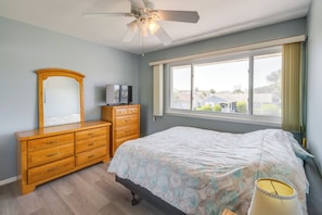Apartment (3 Bedrooms) | Interior - Walk to Brigantine Beach: Condo w/ Furnished Patio (Brigantine)