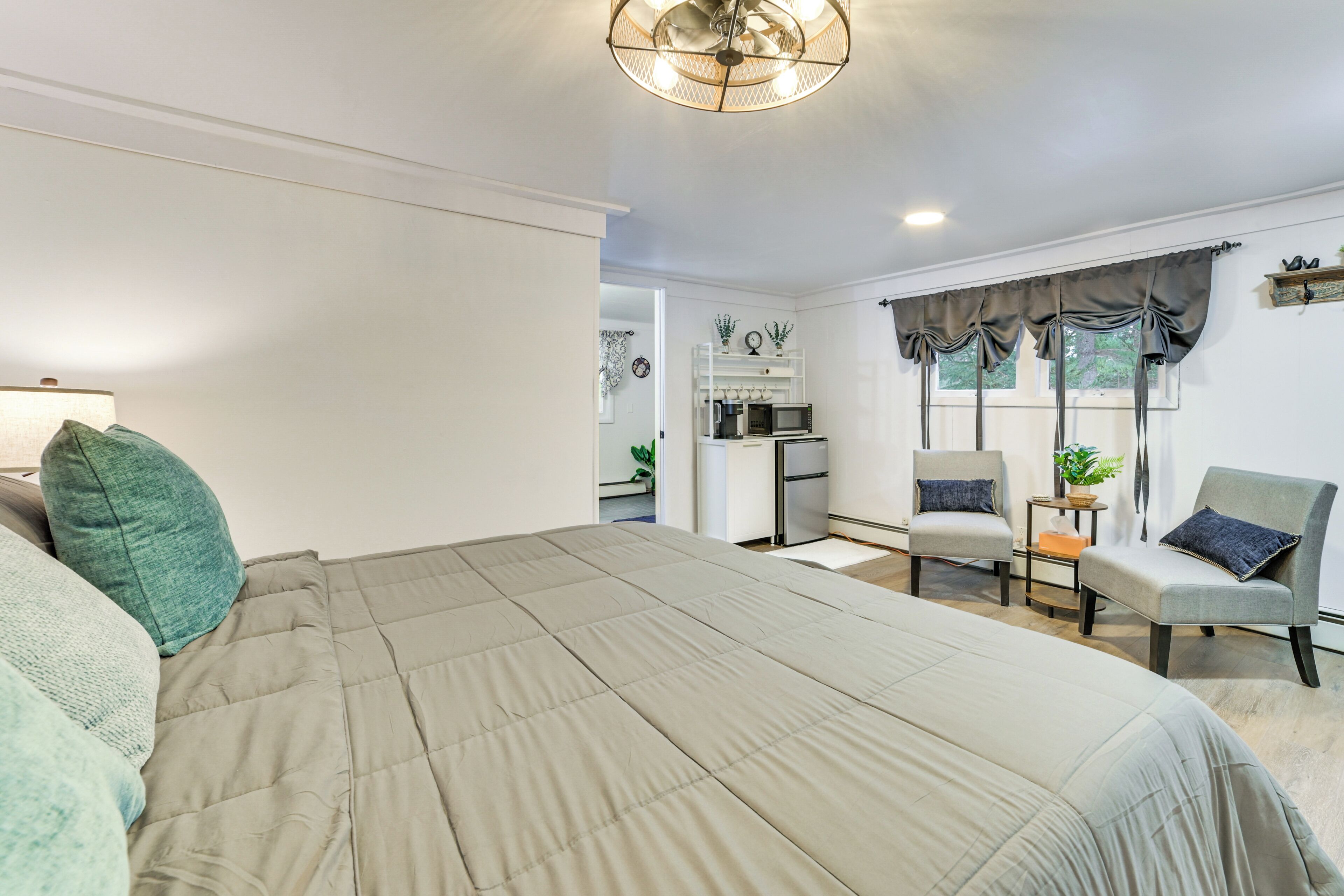 House (5 Bedrooms) | Interior