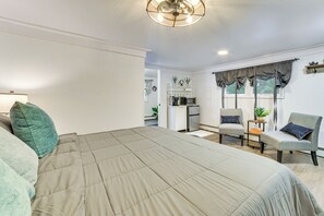 House (5 Bedrooms) | Interior