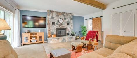 House (5 Bedrooms) | Interior