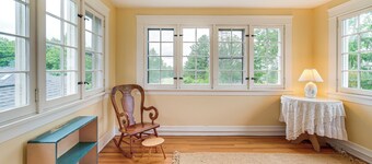 2 Mi to Chardon Square: Spacious Farmhouse