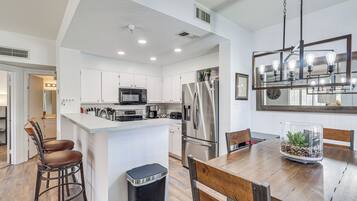 Apartment (1 Bedroom) | Interior