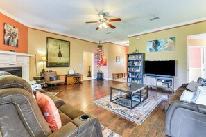 House (4 Bedrooms) | Front of property - 2 Mi to Beach & Boating: Family Home in Lynn Haven (Lynn Haven)