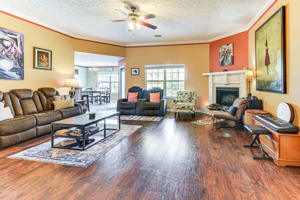 House (4 Bedrooms) | Interior - 2 Mi to Beach & Boating: Family Home in Lynn Haven (Lynn Haven)