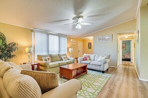 單棟房屋 (4 Bedrooms) | 內部