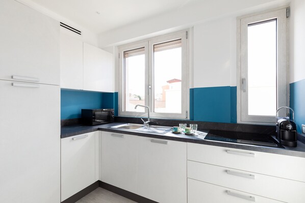 Fridge, microwave, oven, dishwasher