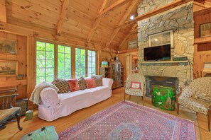 House (5 Bedrooms) | Interior - 20-acre Hamptons Nature Escape w/ Hot Tub & Pool (East Hampton)