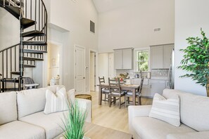 Nhà (3 Bedrooms) | Nội thất