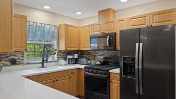 Rumah (2 Bedrooms) | Interior