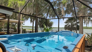 Rumah (2 Bedrooms) | Interior