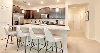 16037 Dream Vacation Family Home 5BD