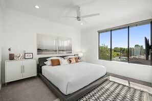 Apartment - NEW Desert Standard Modern 3-level Oasis (Scottsdale)