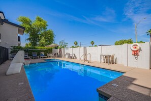 Apartment - NEW Desert Standard Modern 3-level Oasis (Scottsdale)