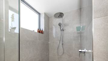 House | 3 bedrooms, Internet