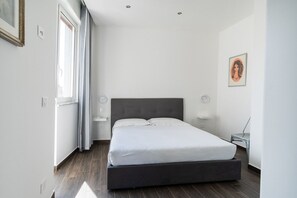 Bügeleisen/Bügelbrett, kostenloses WLAN, Bettwäsche