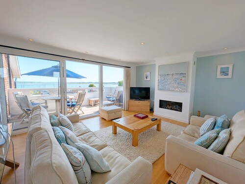 Harbour View - Coming Soon -  a town house that sleeps 8 guests  in 4 bedrooms
