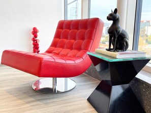 المنشأة من الداخل