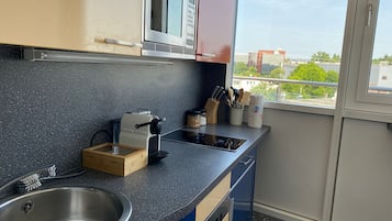 Microwave, stovetop, dishwasher