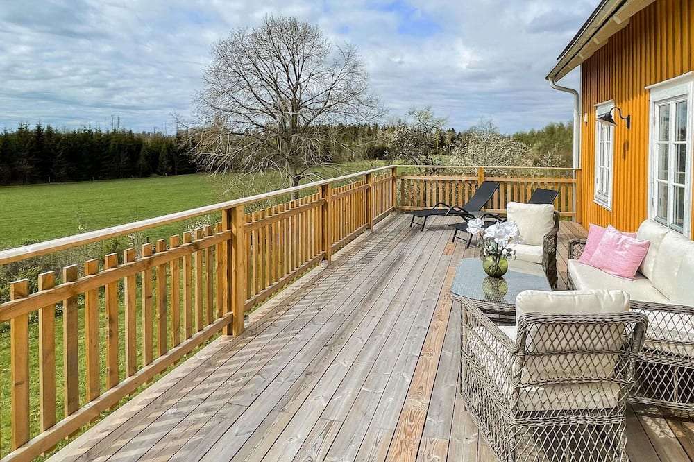 4 Star Holiday Home in Haltorp - Dunö