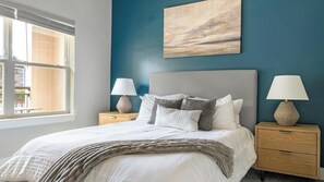 1 chambre, bureau, fer et planche à repasser, Wi-Fi