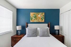 3 bedrooms, desk, iron/ironing board, WiFi