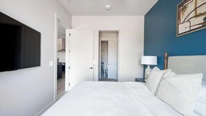 1 bedroom, desk, iron/ironing board, WiFi