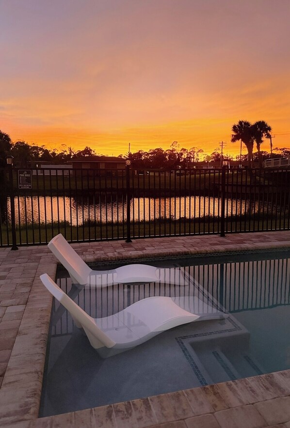 Outdoor pool, a heated pool