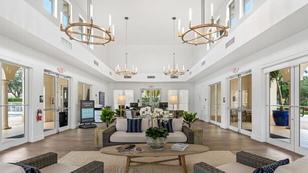 Lobby - Landing | Stunning 3BD, Pool (Homestead)