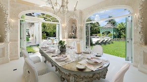 Villa, 4 chambres | Restauration