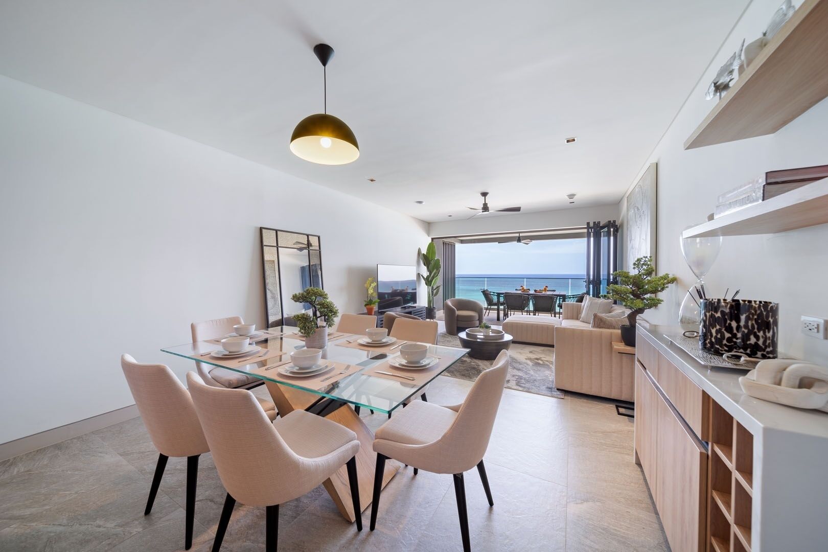 House, 2 Bedrooms | Dining