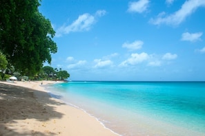 ชายหาด