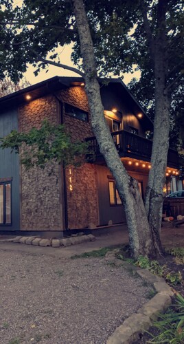 Maison Salt & Fir : Shediac 
A cozy seaside family retreat. Pet friendly!