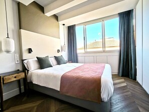 1 Schlafzimmer, Bügeleisen/Bügelbrett