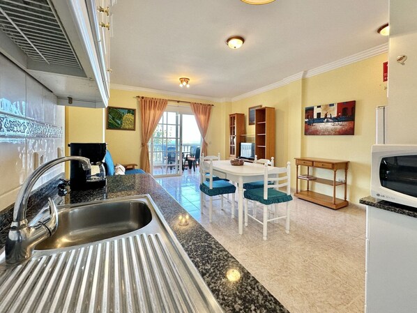 Interior - Costa Almar by The Ocean Rentals (La Caleta de Interián)