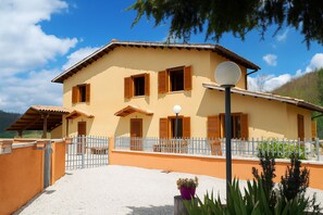 Villa, 3 Bedrooms, Smoking, Patio | Exterior