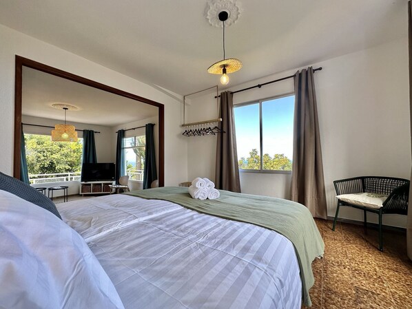 2 bedrooms, iron/ironing board