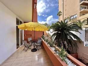 Outdoor dining - Sandra Apt by The Ocean Rentals (Puerto de la Cruz)