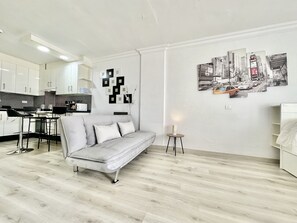 TV - Meylin apt by The Ocean Rentals (Puerto de la Cruz)