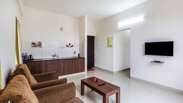 Deluxe Suite | Premium bedding, free WiFi, bed sheets