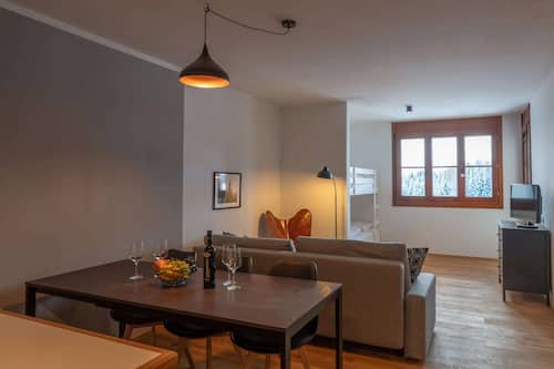 Apartment | Dining
