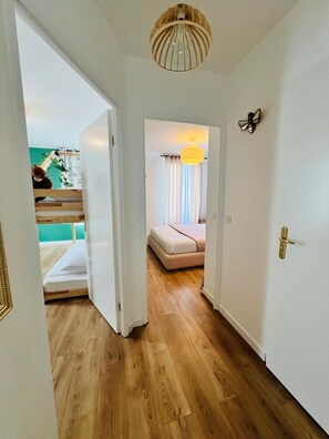 3 bedrooms, iron/ironing board, WiFi, bed sheets