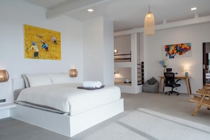 Luxury Villa, Mountain View | Desk, laptop workspace, soundproofing, free WiFi