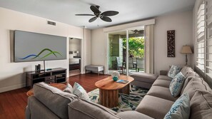 TV, books - Pili Mai at Poipu #01J By Parrish Kauai (Koloa)