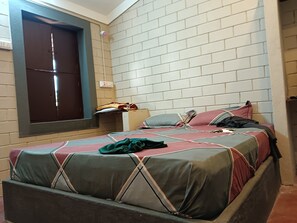 6 Schlafzimmer, WLAN, Bettwäsche