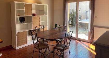 Agréable bas de villa dans un havre de paix