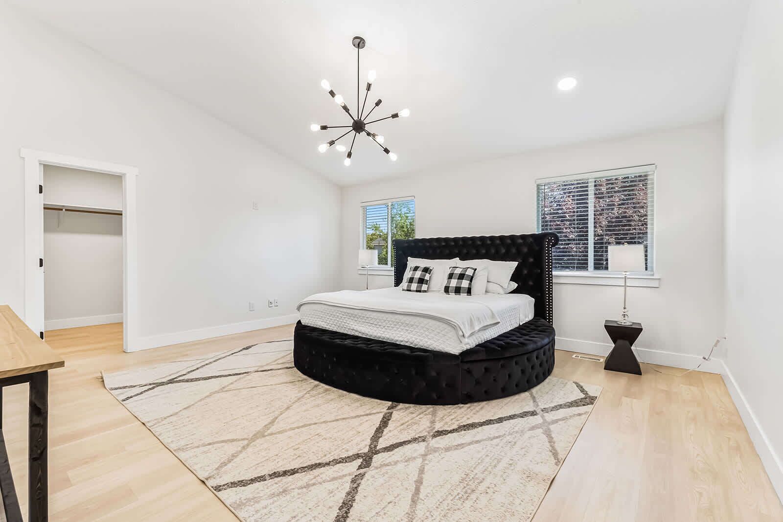 5 bedrooms, iron/ironing board, travel cot, WiFi