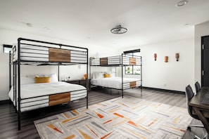 7 chambres, bureau, fer et planche à repasser, Wi-Fi gratuit