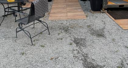 Vintage 1-bedroom apartment with AC, WiFi on Bourbon Trail - Loretto