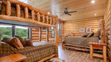 4 bedrooms, iron/ironing board, travel cot, free WiFi