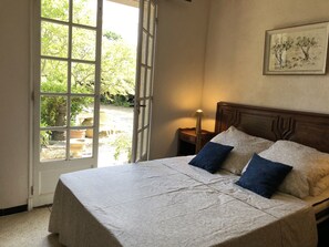 4 Schlafzimmer, Bügeleisen/Bügelbrett, WLAN, Bettwäsche